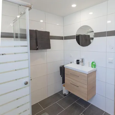 Lewe's Apartmán *